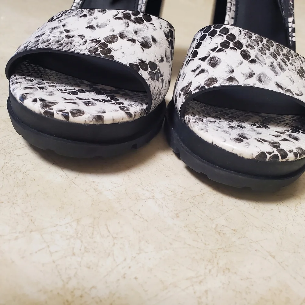 Aldo Black and White Snakeskin Slingback Block Heels